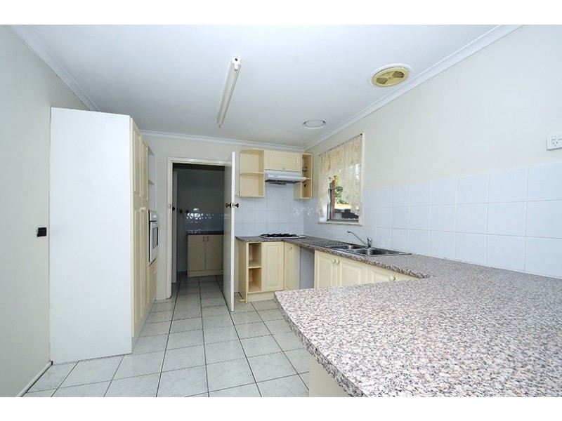 41 Laurina Crescent, Frankston North VIC 3200