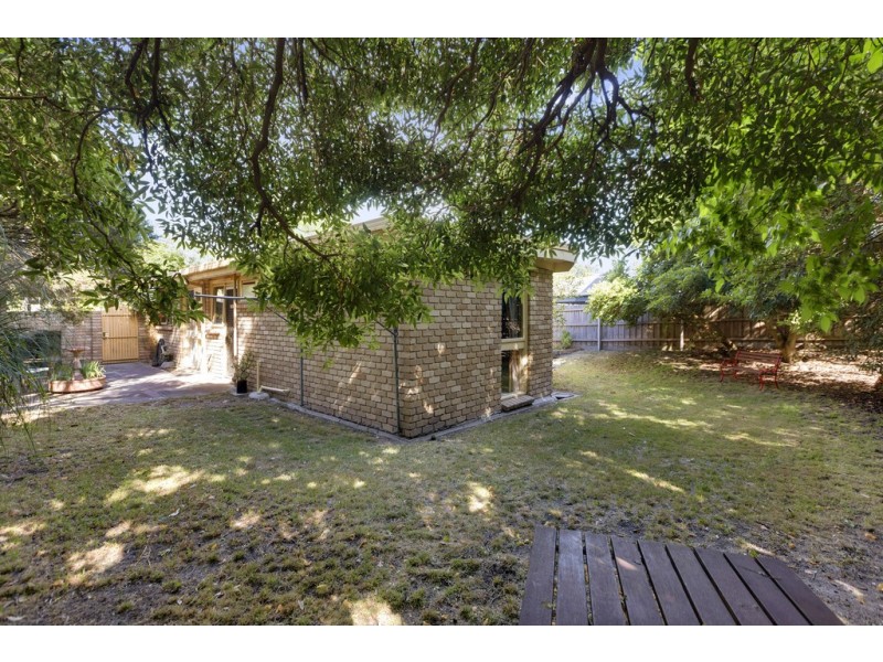 2 Cornborough Court, Frankston South VIC 3199