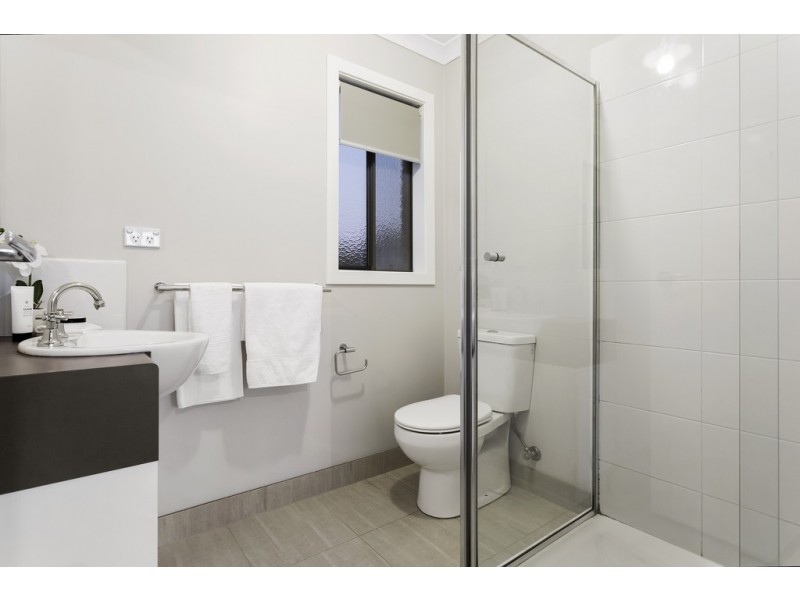 12 Alluvian Way, Carrum Downs VIC 3201