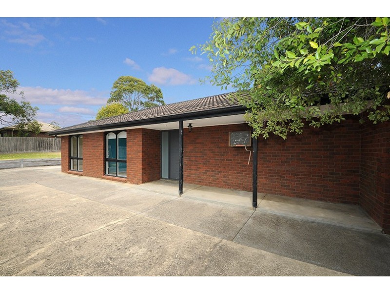 6 Illira Avenue, Frankston VIC 3199