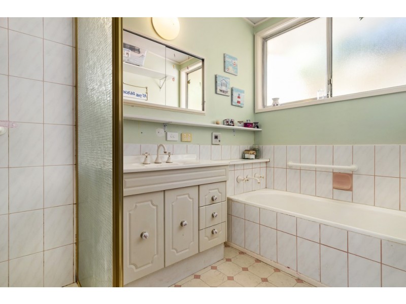 86 Ashleigh Avenue, Frankston VIC 3199