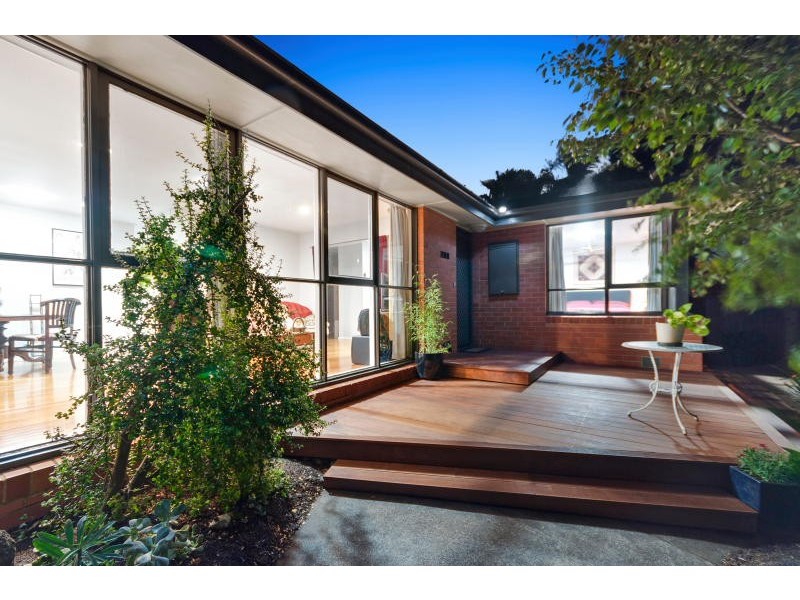 120 Karingal Drive, Frankston VIC 3199
