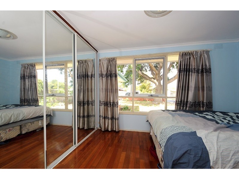 11 Banyan Drive, Frankston VIC 3199