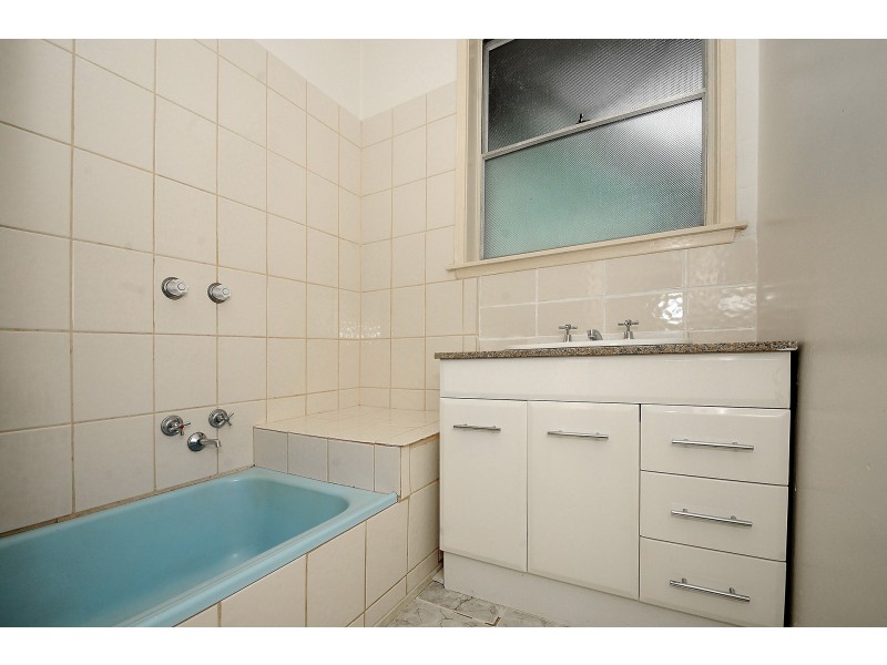 14 Lambert Street, Frankston North VIC 3200