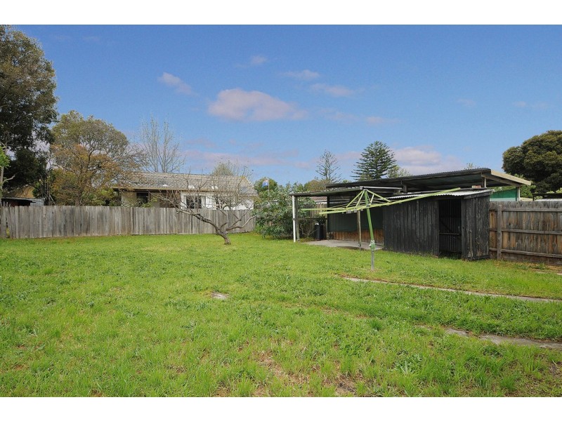 14 Lambert Street, Frankston North VIC 3200