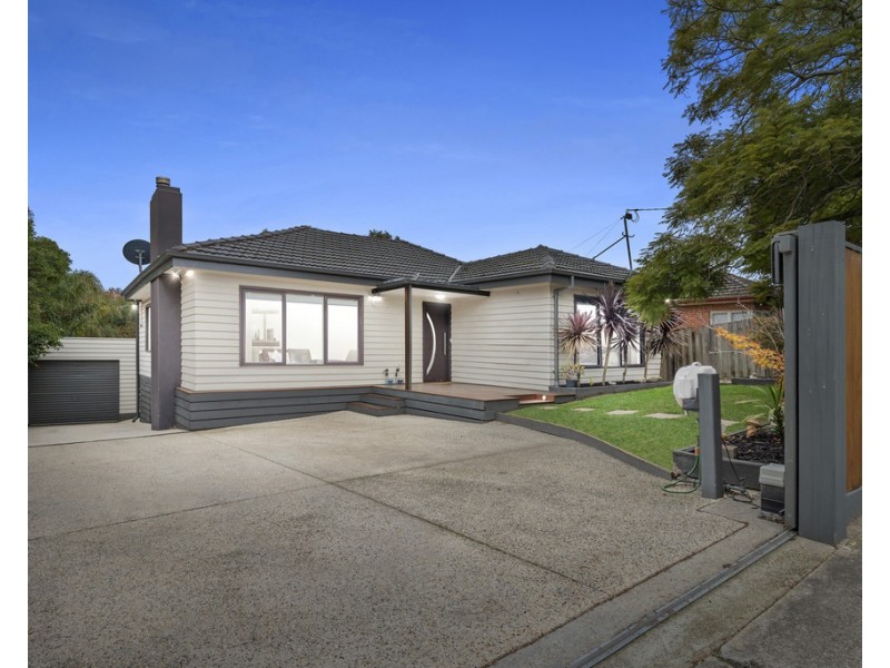 5 Summit Road, Frankston VIC 3199