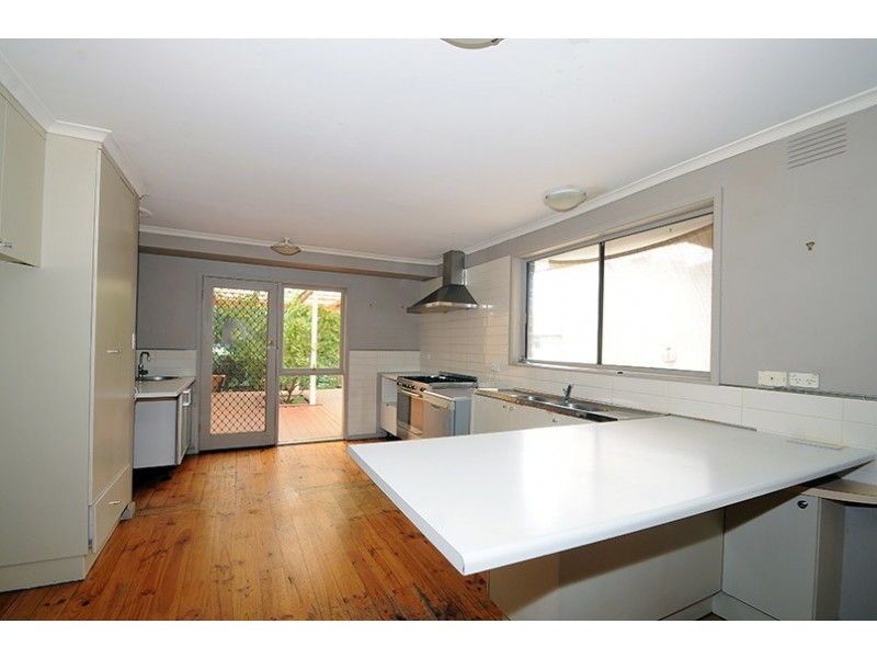 22 Benanee Drive, Frankston VIC 3199