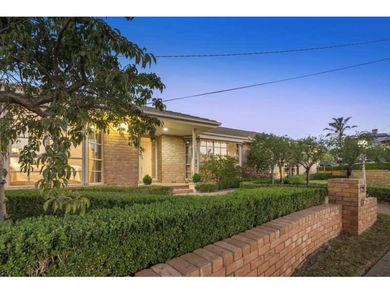 1 Luke Court, Frankston South VIC 3199