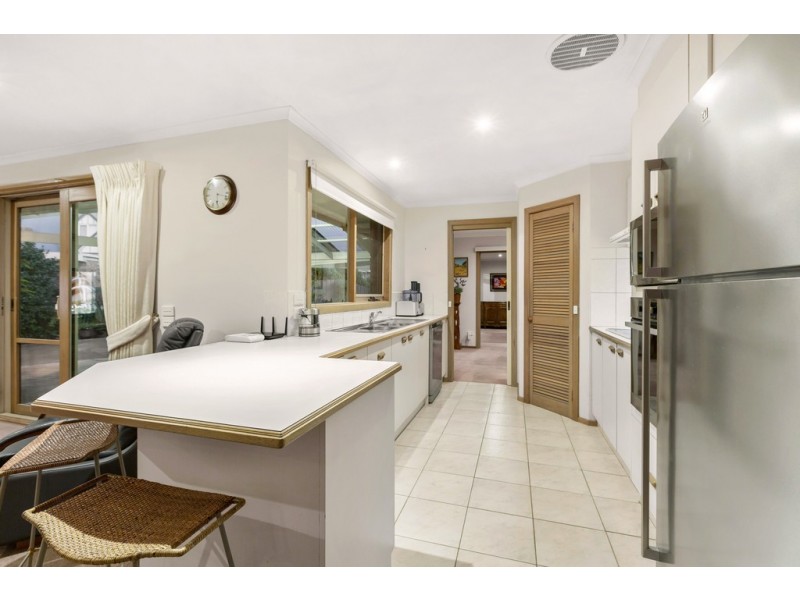 1 Luke Court, Frankston South VIC 3199