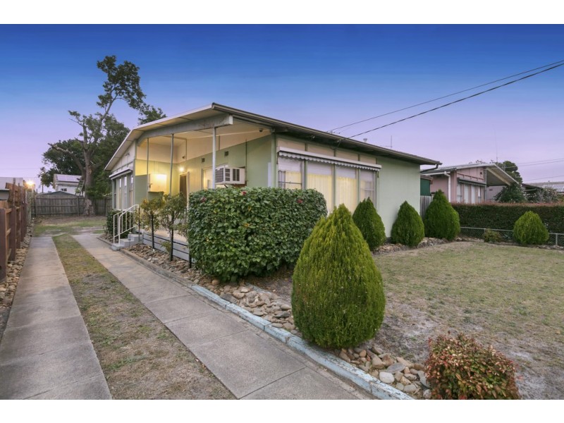 17 Mahogany Avenue, Frankston North VIC 3200