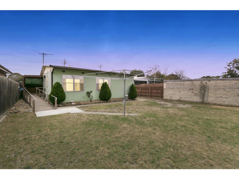 17 Mahogany Avenue, Frankston North VIC 3200