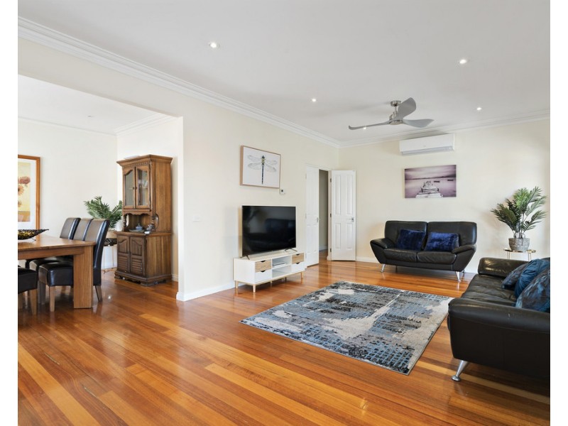 4 Merlot Court, Frankston South VIC 3199