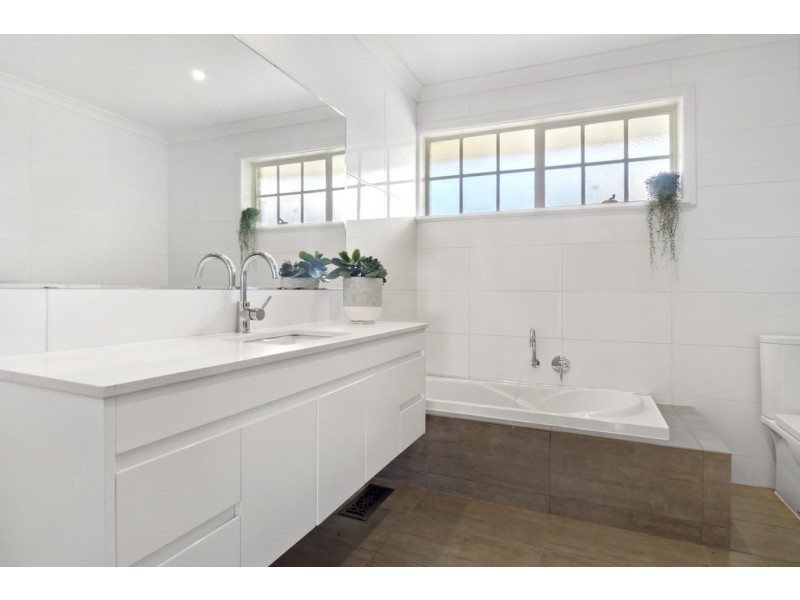 11 Mincha Street, Frankston VIC 3199
