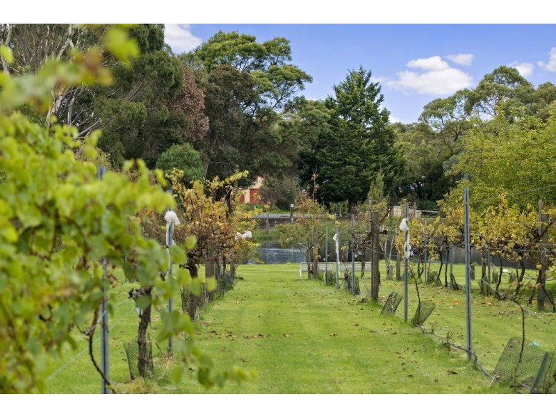 26-28 Nirvana Close, Langwarrin South VIC 3911