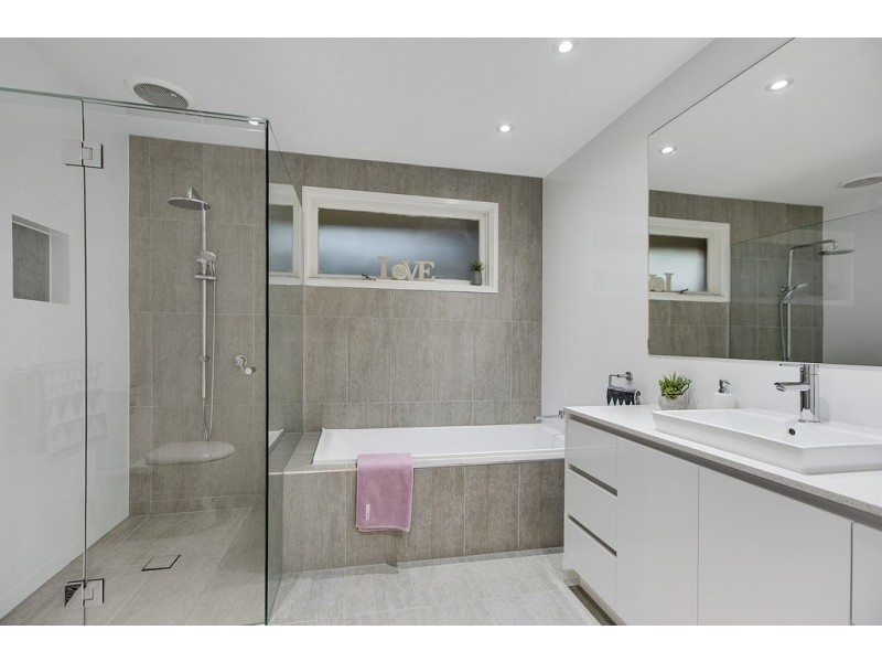 247 Seaford Road, Seaford VIC 3198