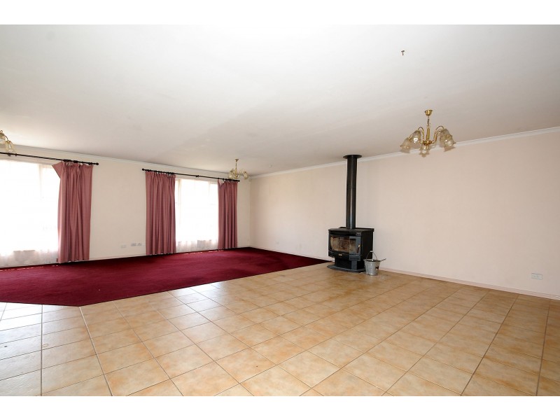 134 Browns Road, Cranbourne South VIC 3977