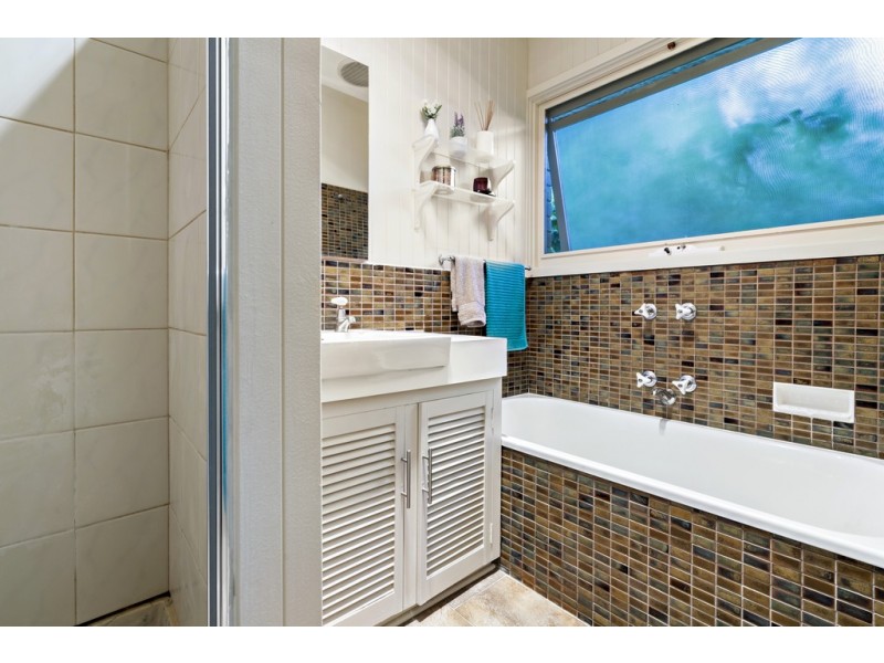 37 Santa Barbara Drive, Frankston VIC 3199