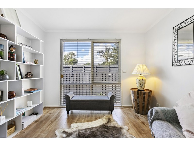 82 Dunsterville Crescent, Frankston VIC 3199