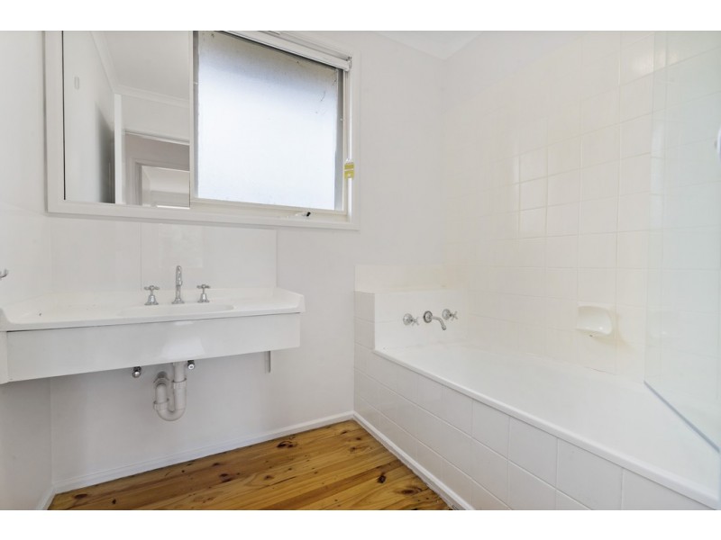 72 Taketa Crescent, Frankston VIC 3199