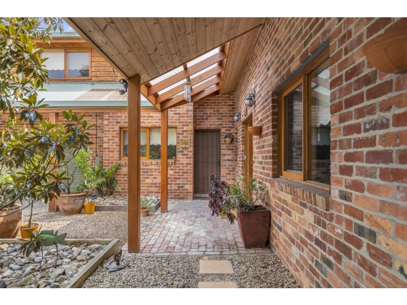 2 Cedar Rose Terrace, Bittern VIC 3918