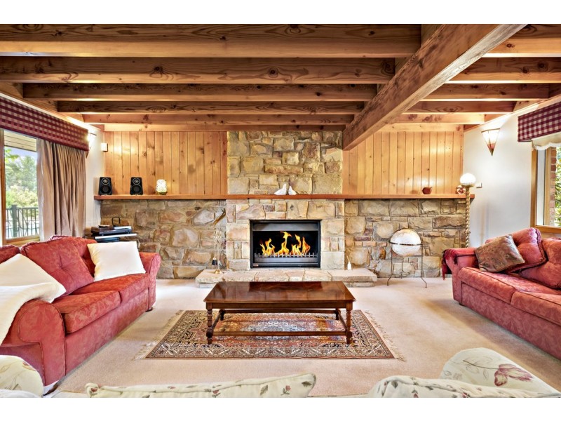 2 Cedar Rose Terrace, Bittern VIC 3918