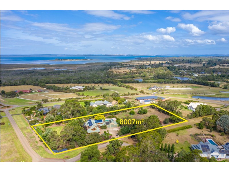 2 Cedar Rose Terrace, Bittern VIC 3918