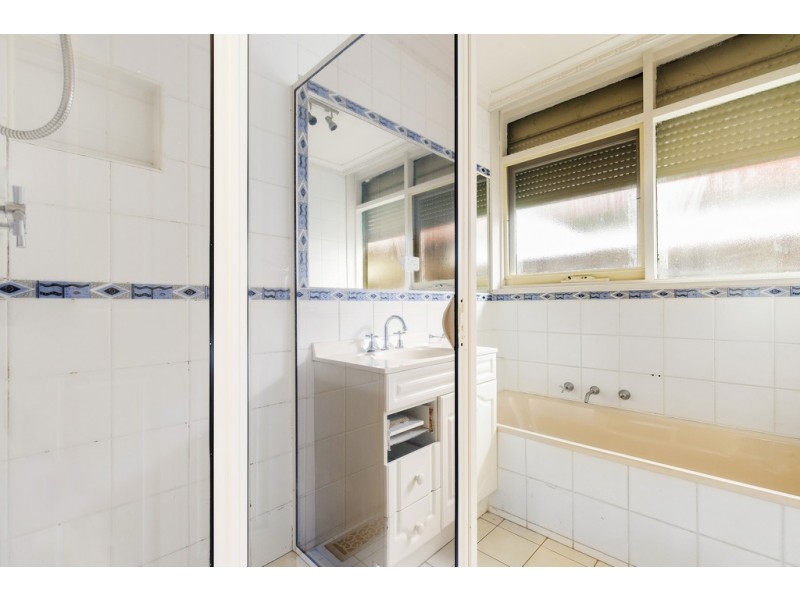 25 Holroyd Street, Seaford VIC 3198