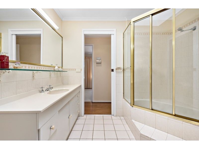 51 Aquarius Drive, Frankston VIC 3199