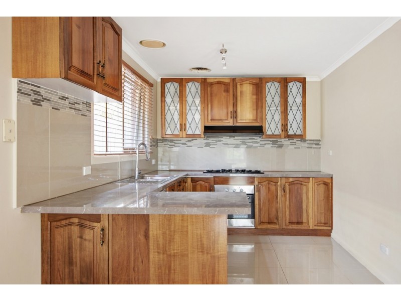 83 Dunsterville Crescent, Frankston VIC 3199