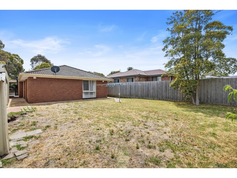 83 Dunsterville Crescent, Frankston VIC 3199