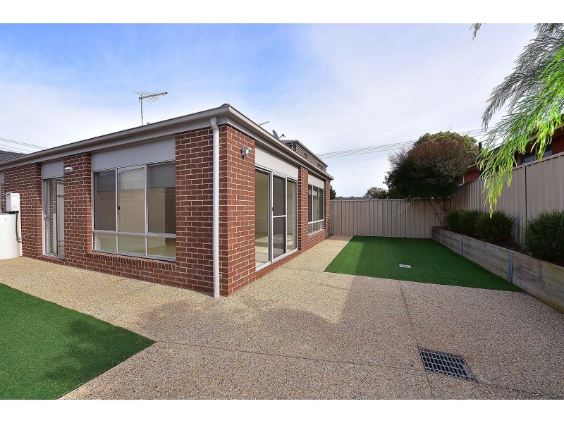 1a Ikara Street, Mornington VIC 3931