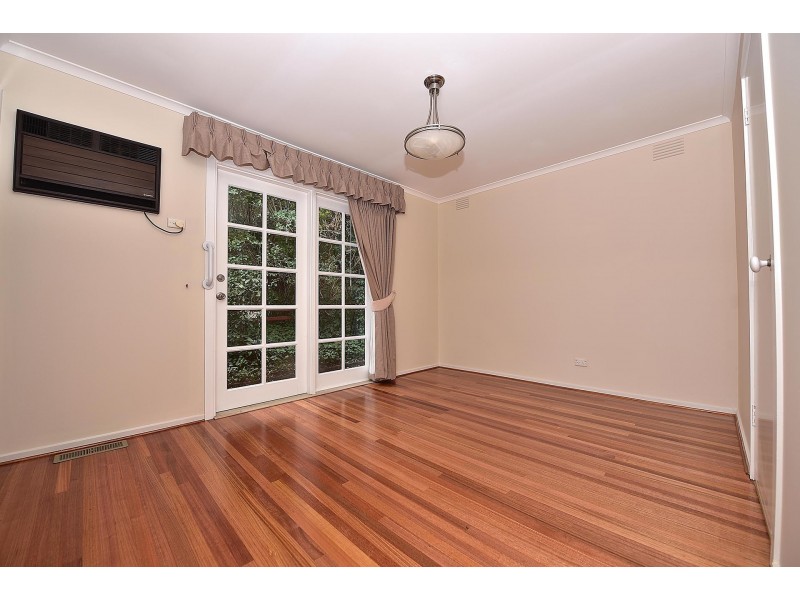 5 Bordeaux Court, Frankston VIC 3199