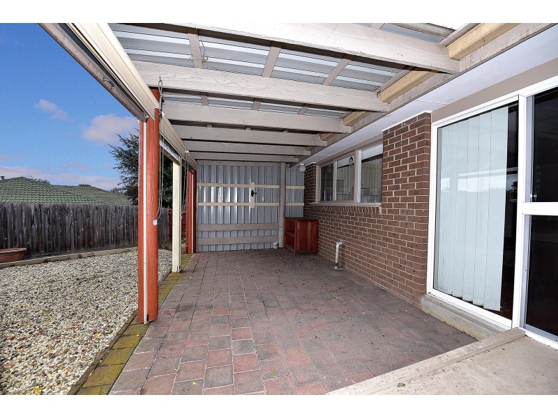 5 Bordeaux Court, Frankston VIC 3199