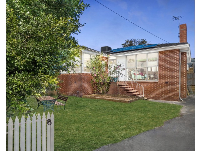 4 Lingi Court, Frankston VIC 3199