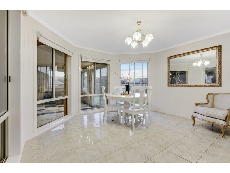 7 Edinburgh Drive, Skye VIC 3977