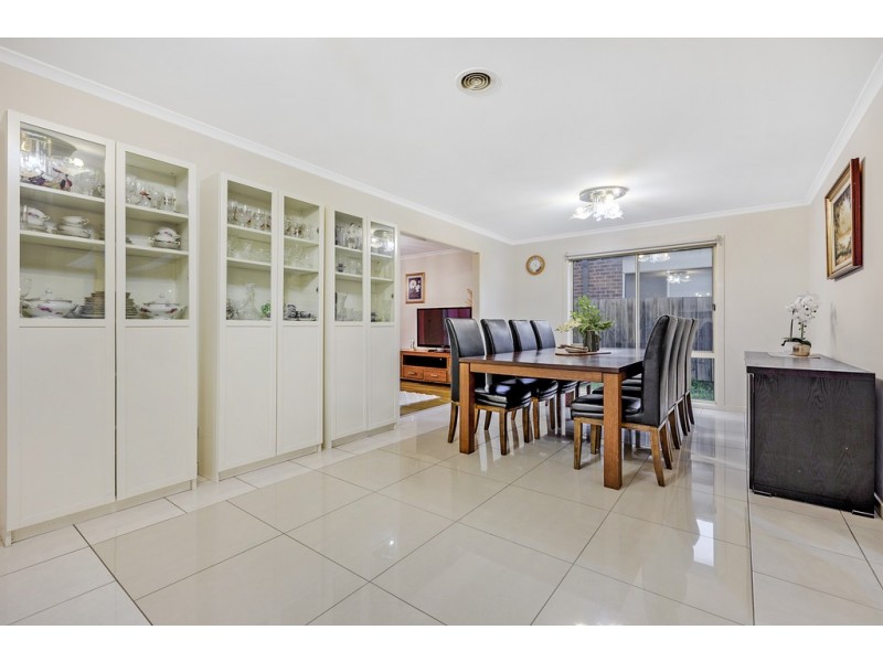 7 Edinburgh Drive, Skye VIC 3977