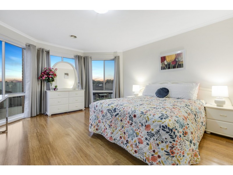 7 Edinburgh Drive, Skye VIC 3977