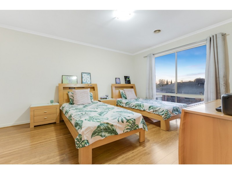 7 Edinburgh Drive, Skye VIC 3977