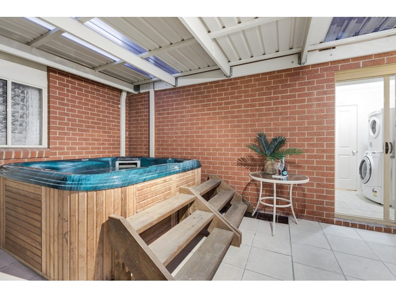 7 Edinburgh Drive, Skye VIC 3977