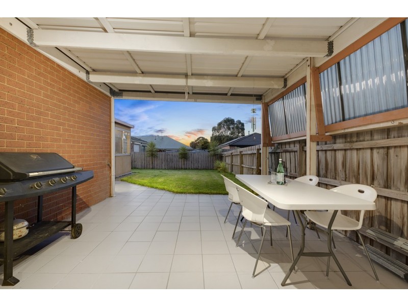 7 Edinburgh Drive, Skye VIC 3977