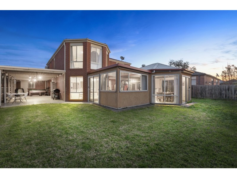 7 Edinburgh Drive, Skye VIC 3977