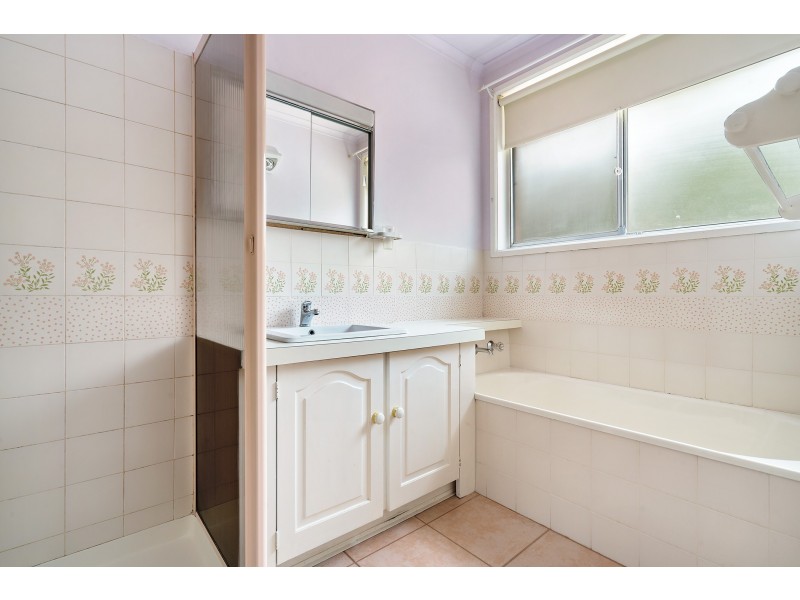 19 Karingal Drive, Frankston VIC 3199