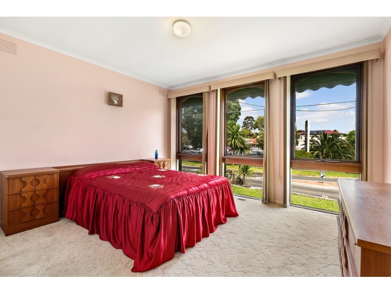 19 Karingal Drive, Frankston VIC 3199