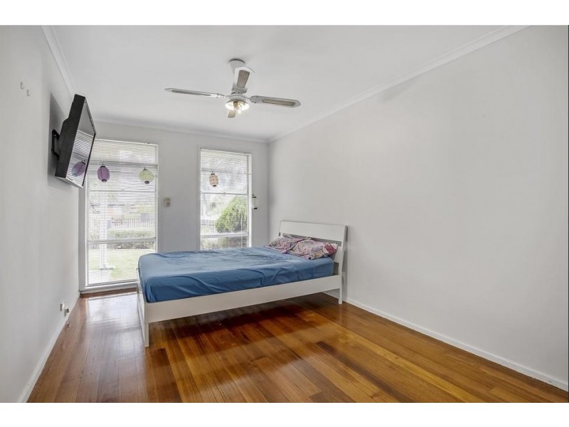 1/12 Bursaria Crescent, Frankston North VIC 3200