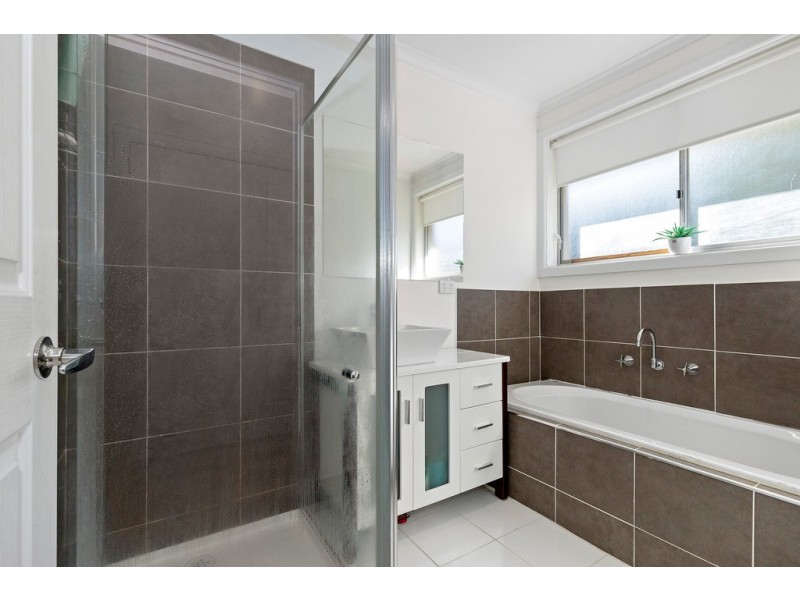 4 Kintal Court, Frankston VIC 3199