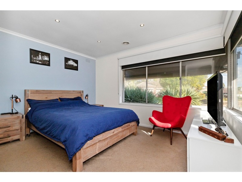 4 Kintal Court, Frankston VIC 3199