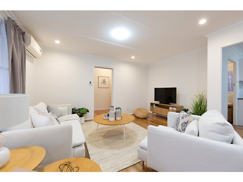 77 Monterey Boulevard, Frankston North VIC 3200