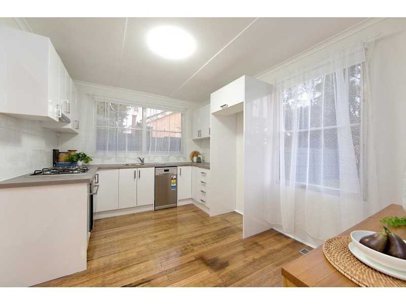 77 Monterey Boulevard, Frankston North VIC 3200