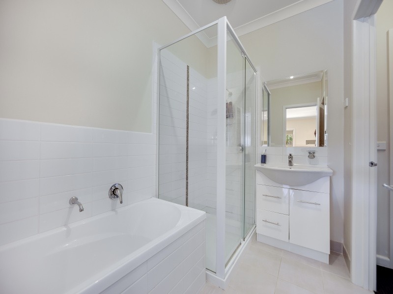 1/70 Mccomb Boulevard, Frankston South VIC 3199