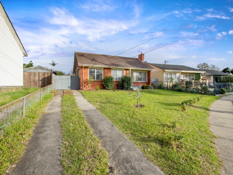 74 Forest Drive, Frankston North VIC 3200